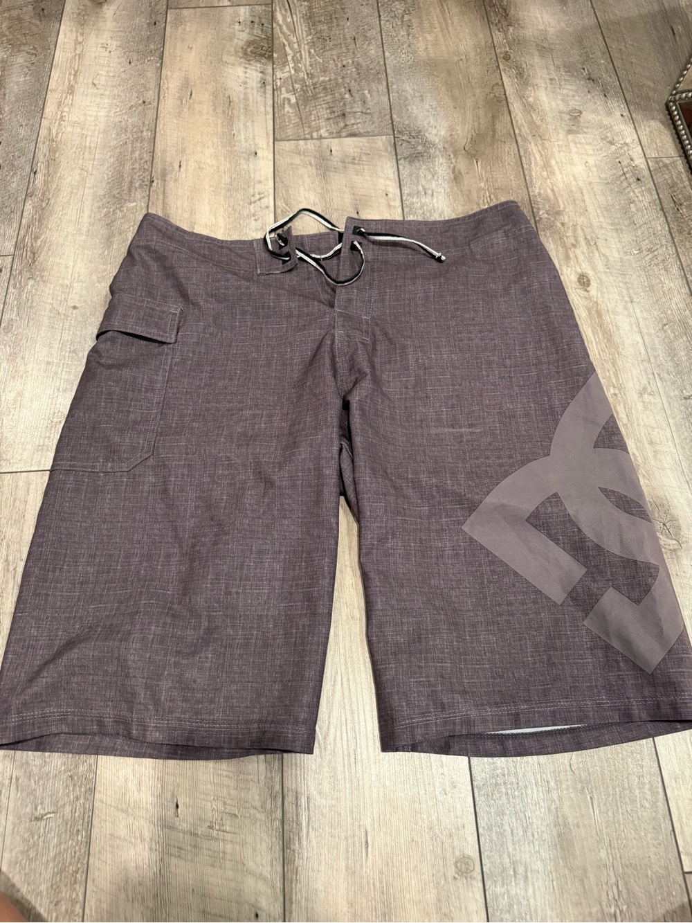 Men’s 32 DC Swim Trunks